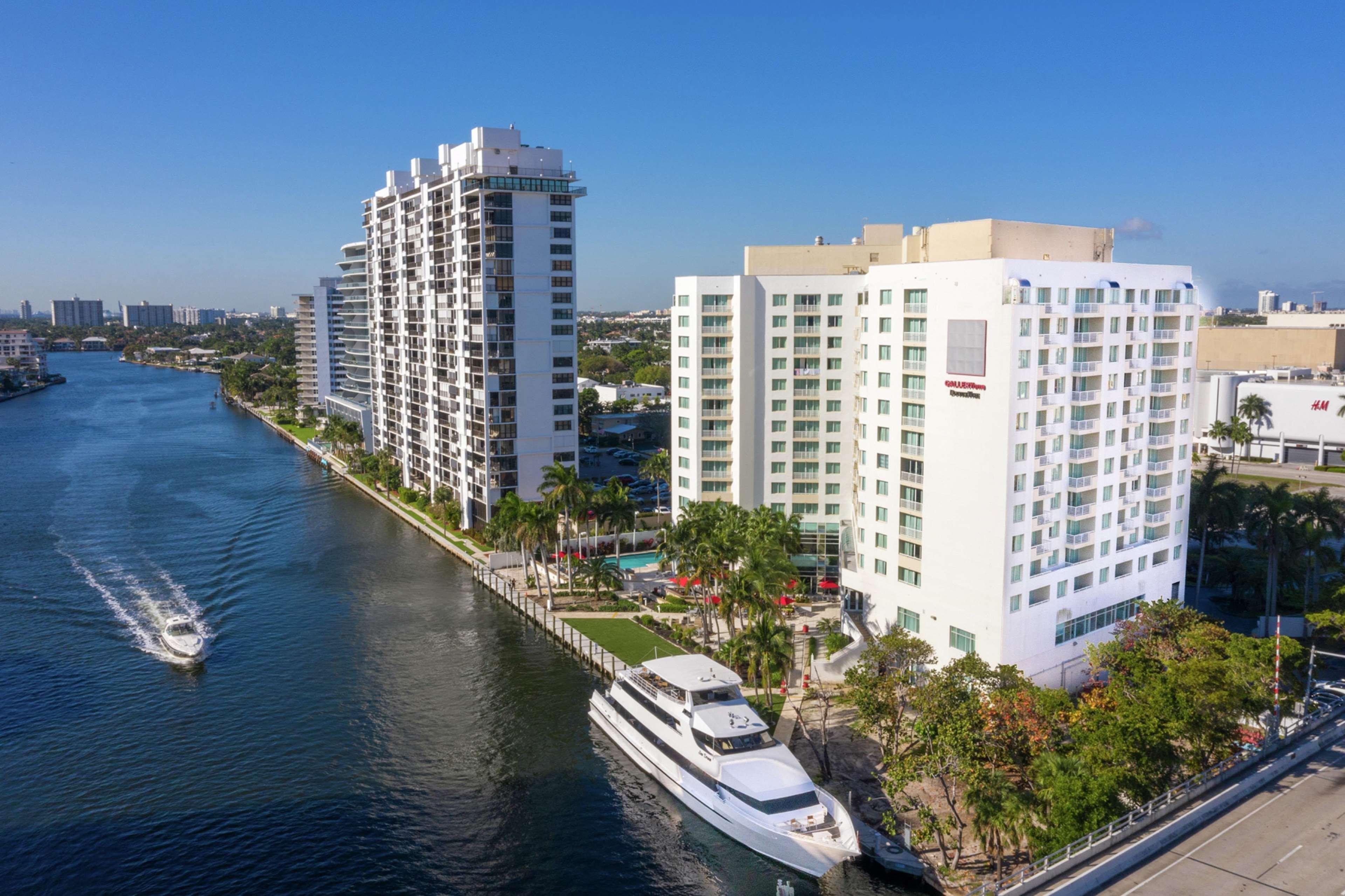 Gallery One - A Doubletree Suites By Hilton Hotel Fort Lauderdale Exterior photo