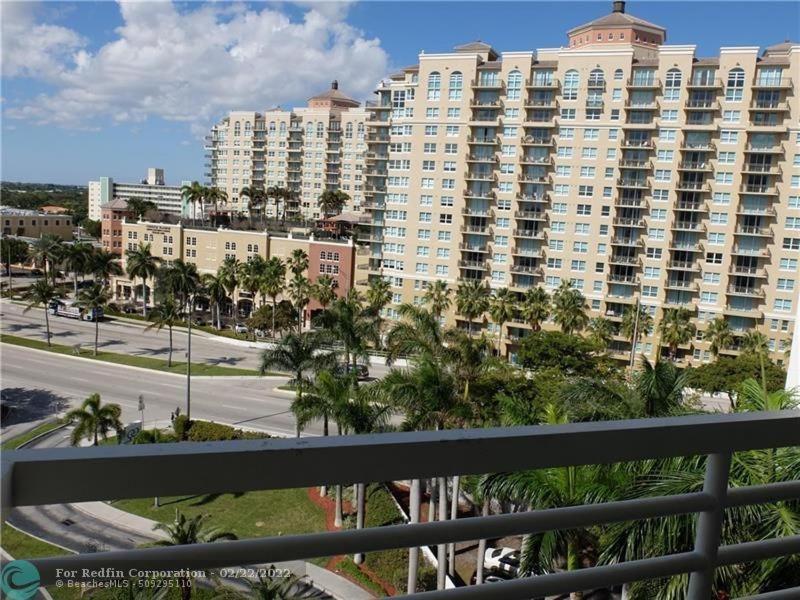 Gallery One - A Doubletree Suites By Hilton Hotel Fort Lauderdale Exterior photo