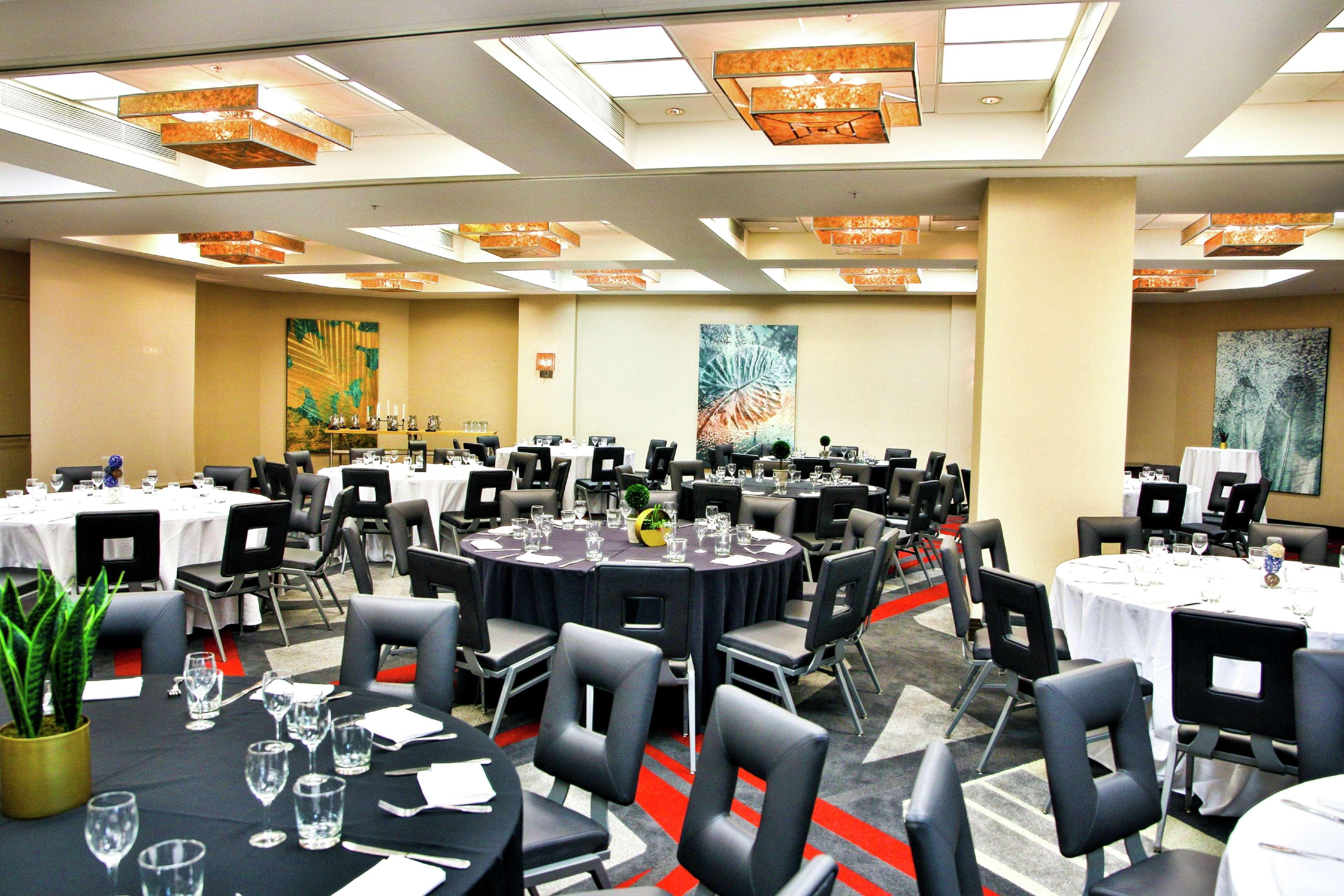 Gallery One - A Doubletree Suites By Hilton Hotel Fort Lauderdale Exterior photo