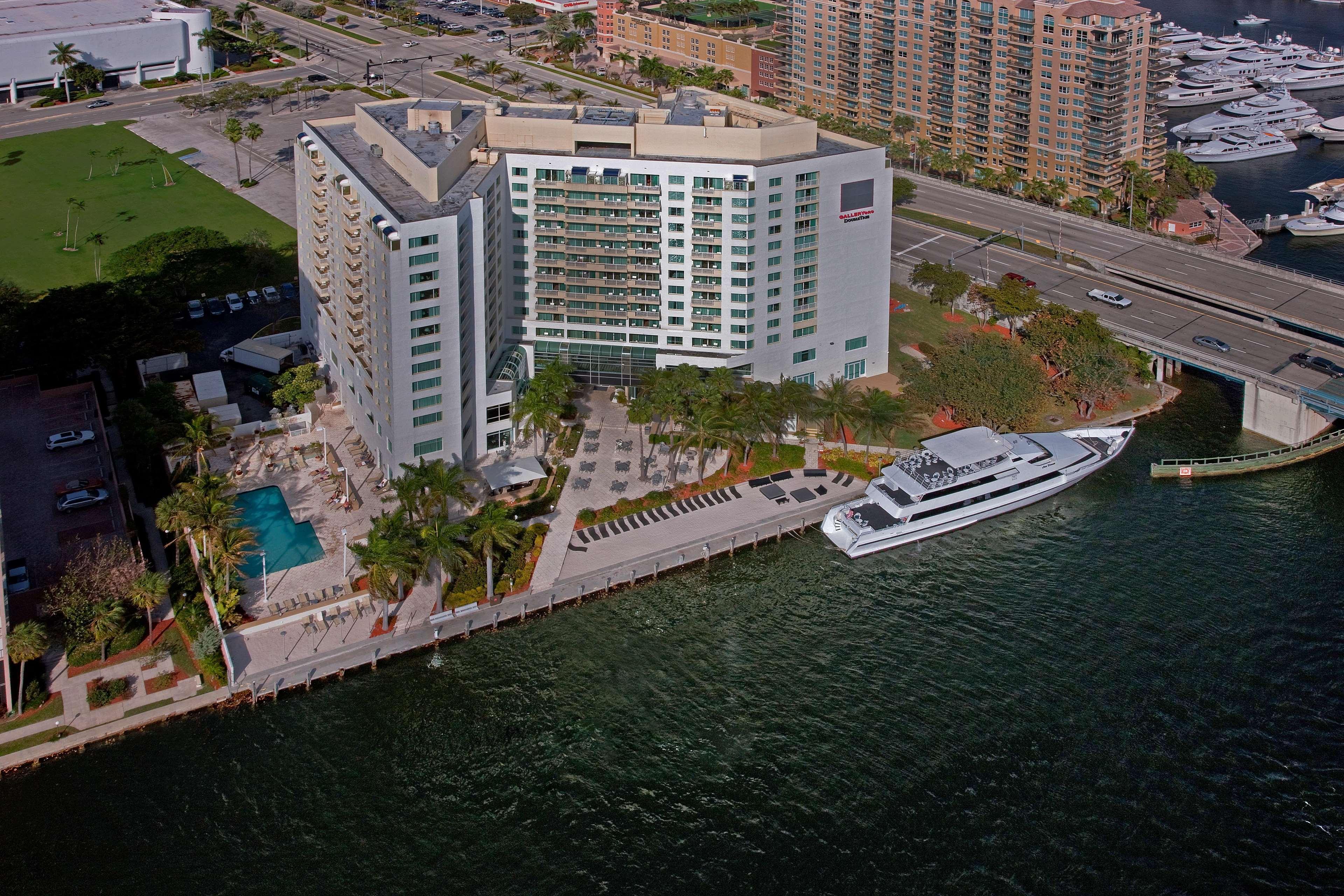 Gallery One - A Doubletree Suites By Hilton Hotel Fort Lauderdale Exterior photo