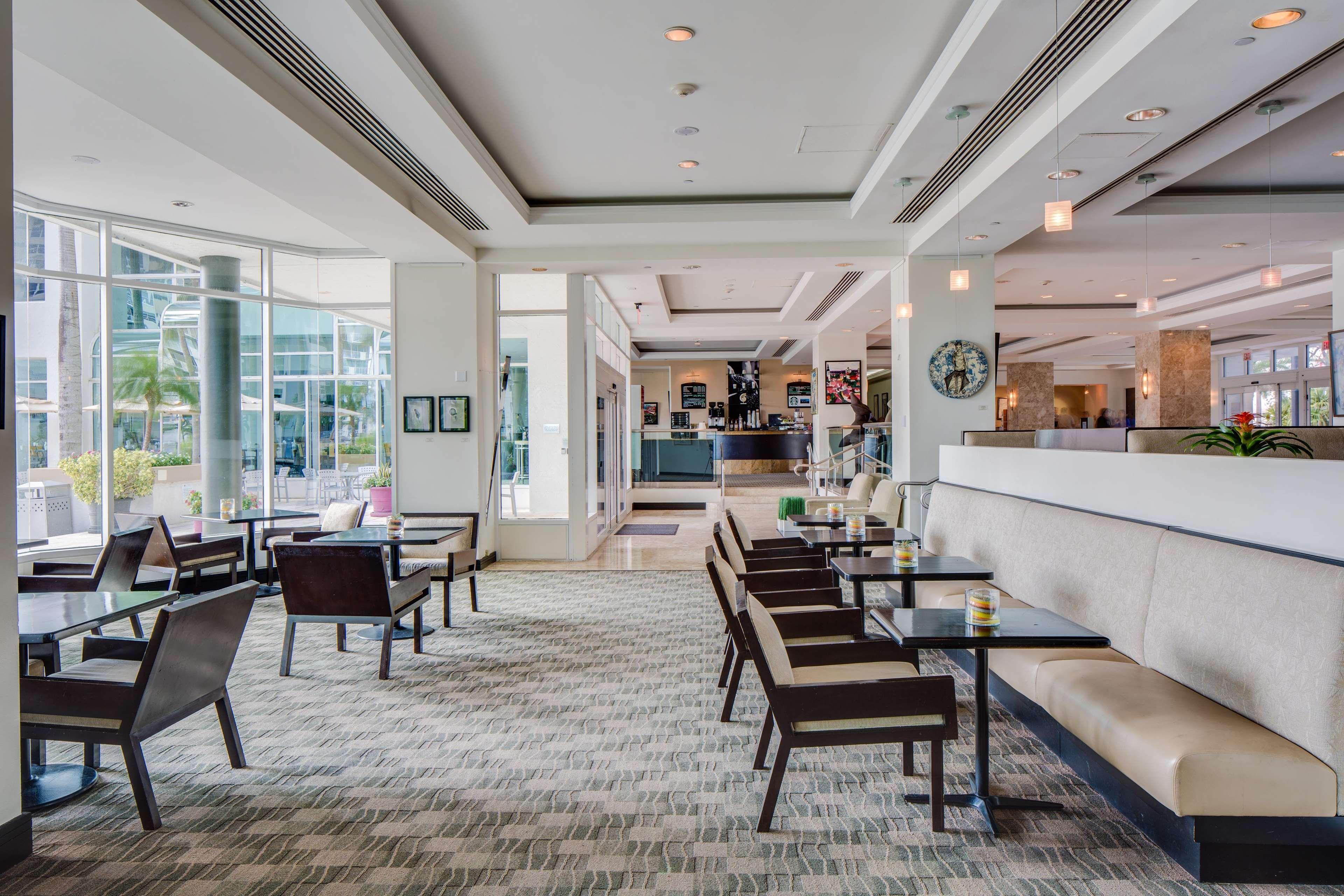 Gallery One - A Doubletree Suites By Hilton Hotel Fort Lauderdale Exterior photo