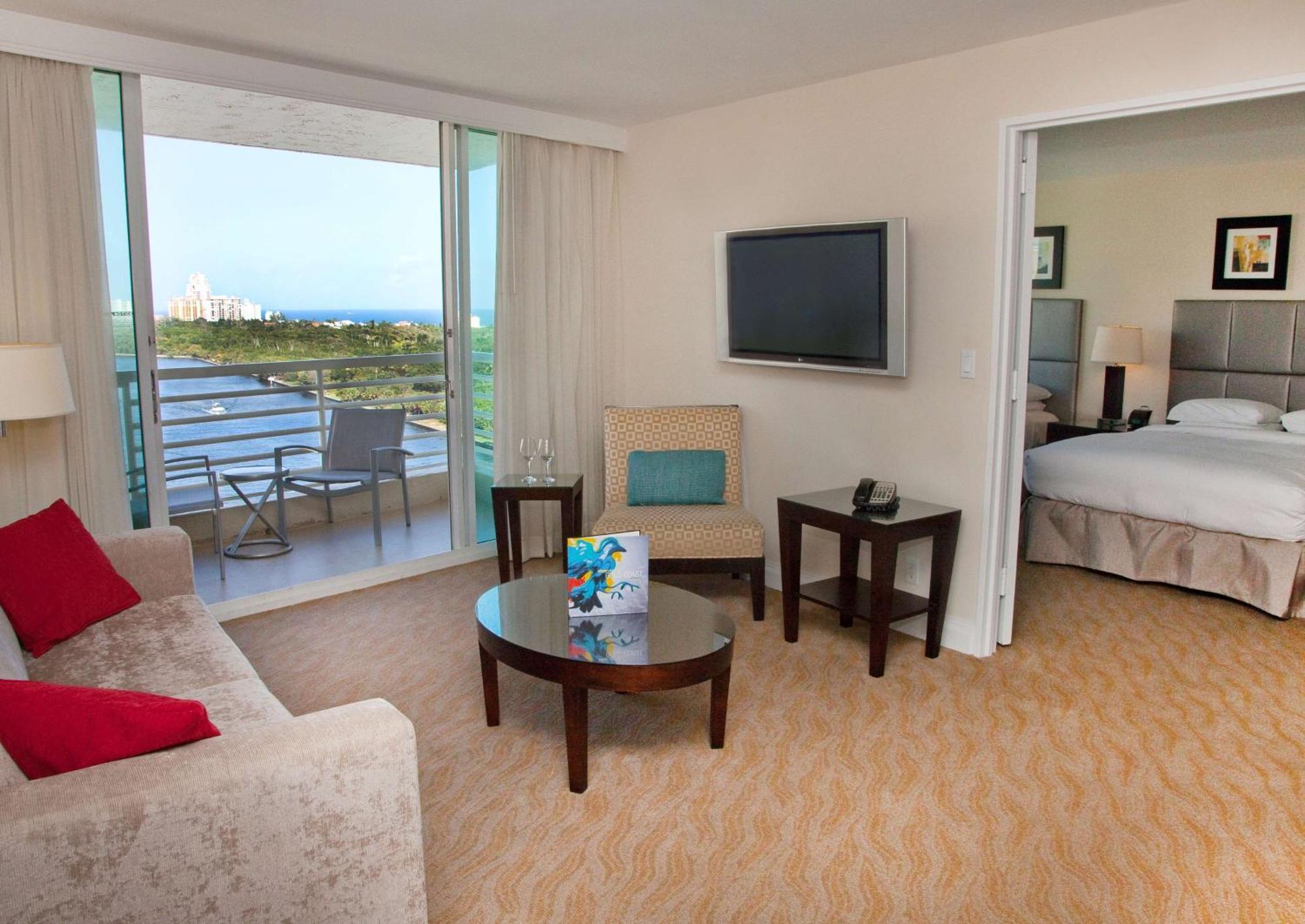 Gallery One - A Doubletree Suites By Hilton Hotel Fort Lauderdale Exterior photo