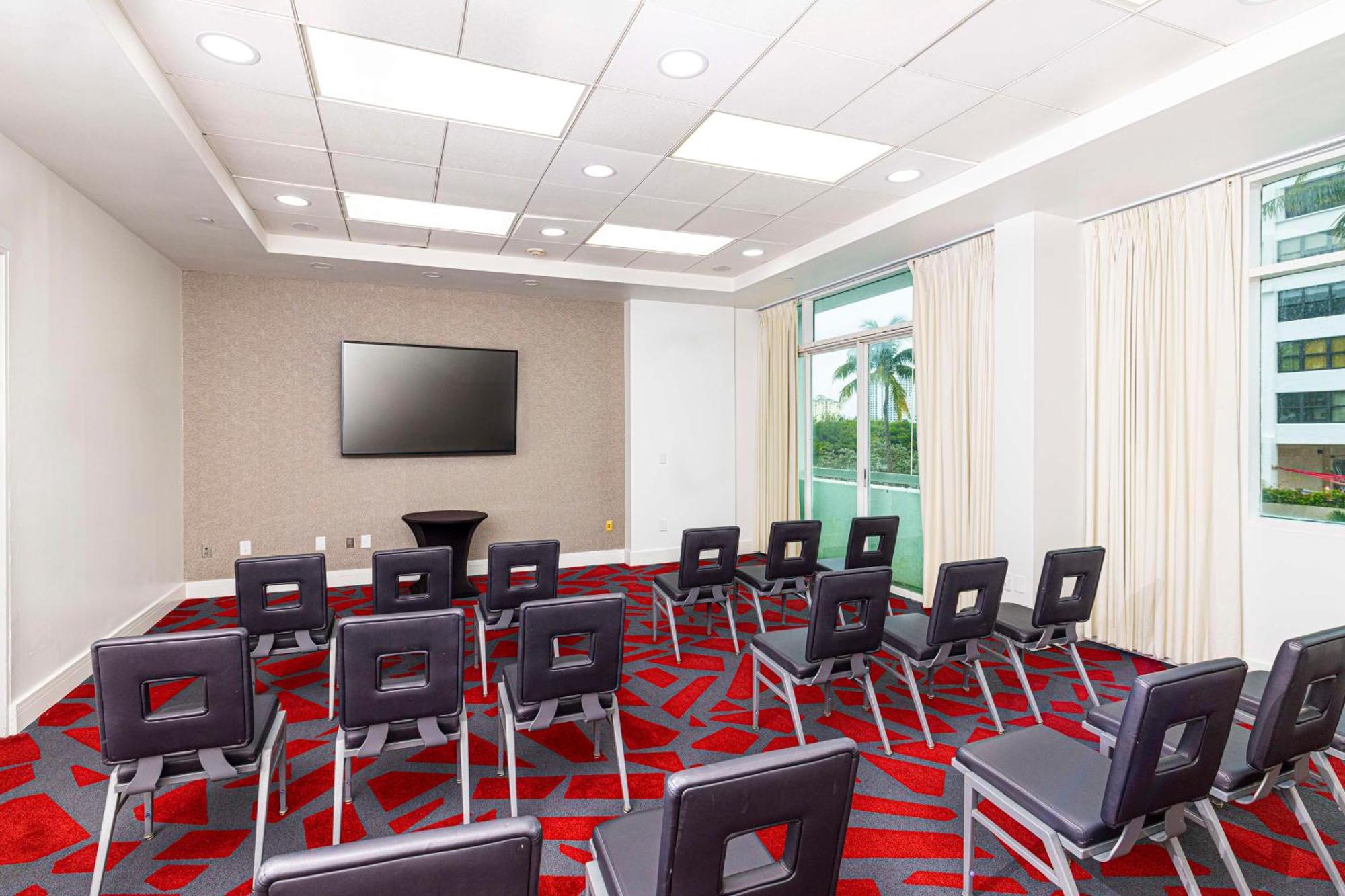 Gallery One - A Doubletree Suites By Hilton Hotel Fort Lauderdale Exterior photo